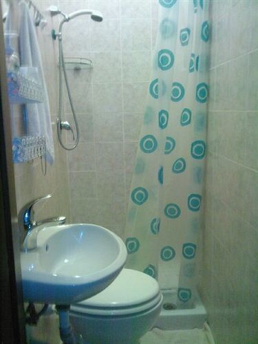 Roma Prince Inn Accommodation Экстерьер фото